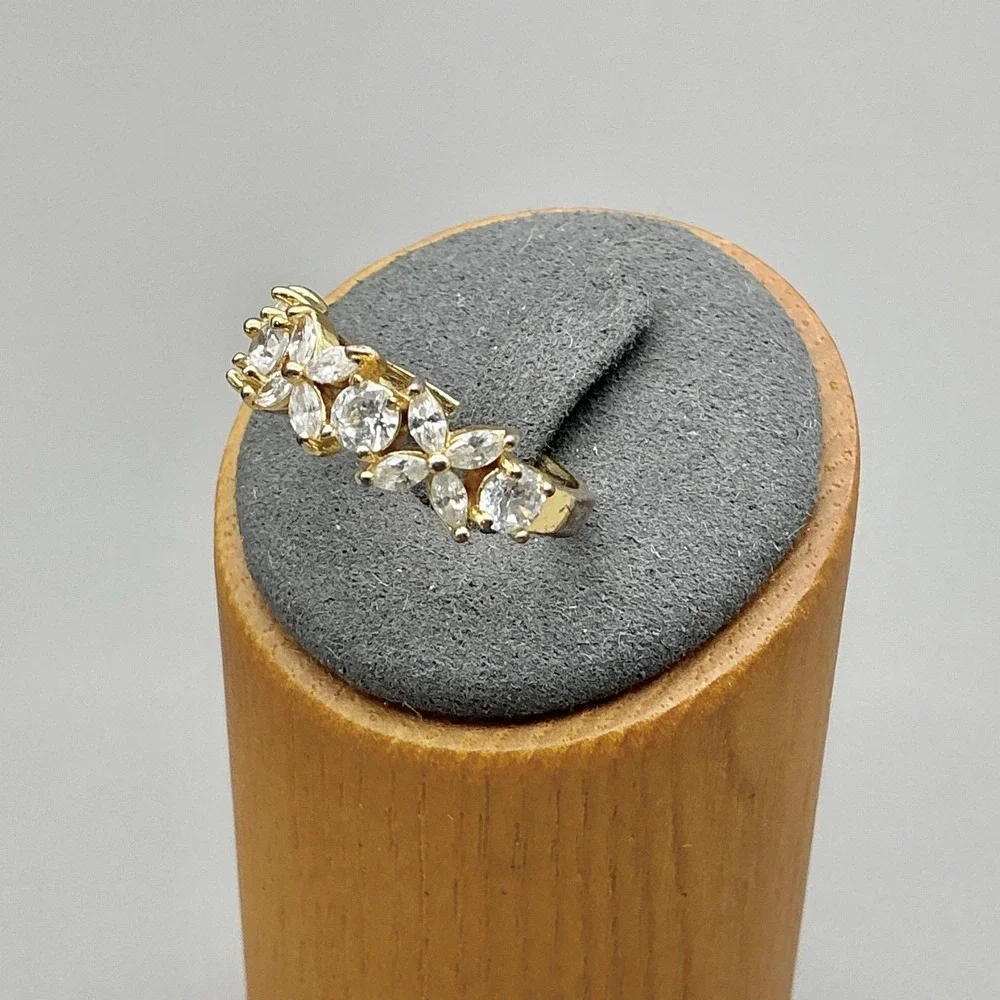 Ring Size 9 Gold Tone Clear Rhinestone Floral Band Cocktail Womens Fashion Ring